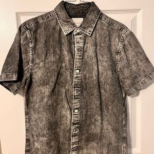 American Eagle Acid Wash Button Down Short Sleeve Shirt - Small